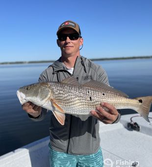 6 Hour-Guided Redfish Nearshore Fishing.